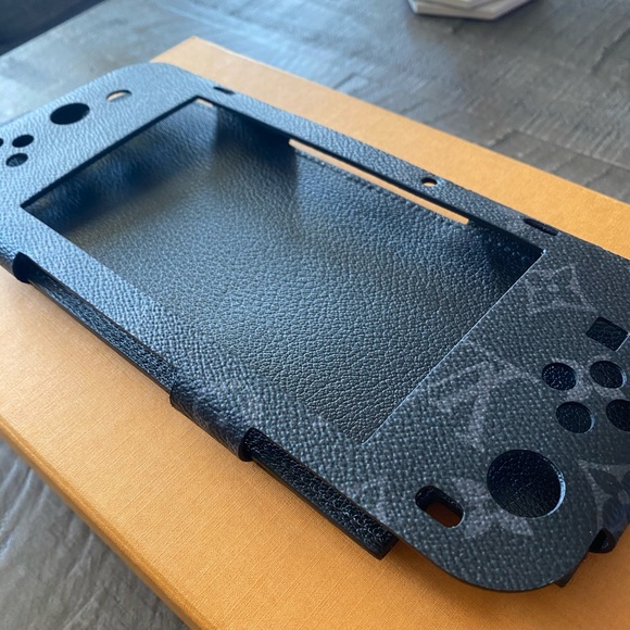 Louis Vuitton | Video Games & Consoles | Etai Louis Vuitton Nintendo ...